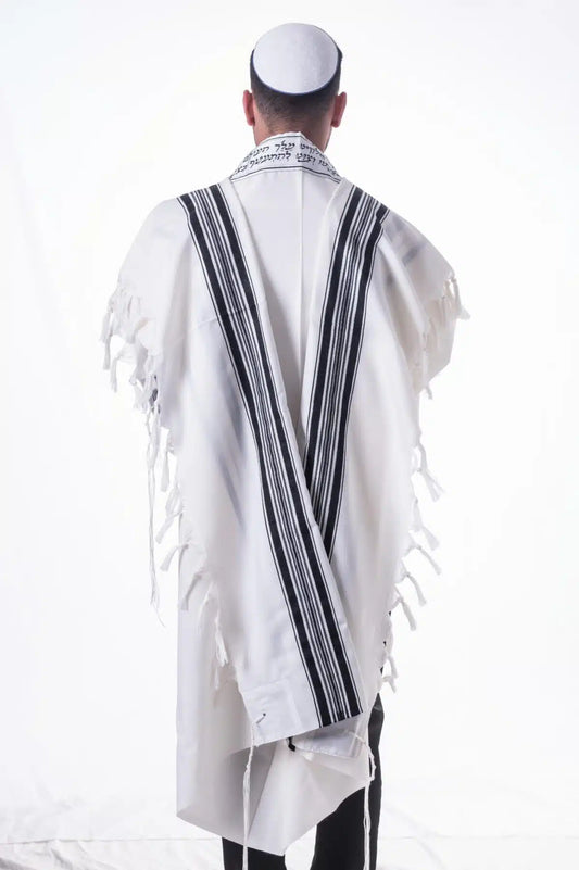 טלית צמר א.א שחור-כסף
